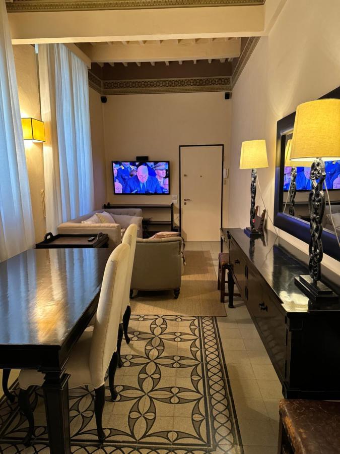 Residenza Del Corso Apartment Arezzo Bagian luar foto