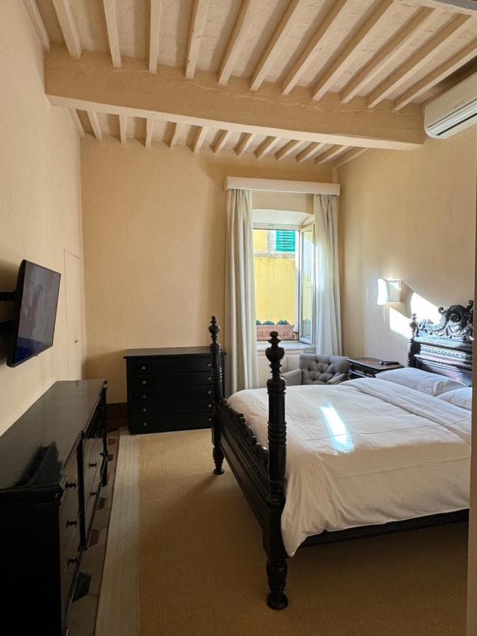 Residenza Del Corso Apartment Arezzo Bagian luar foto