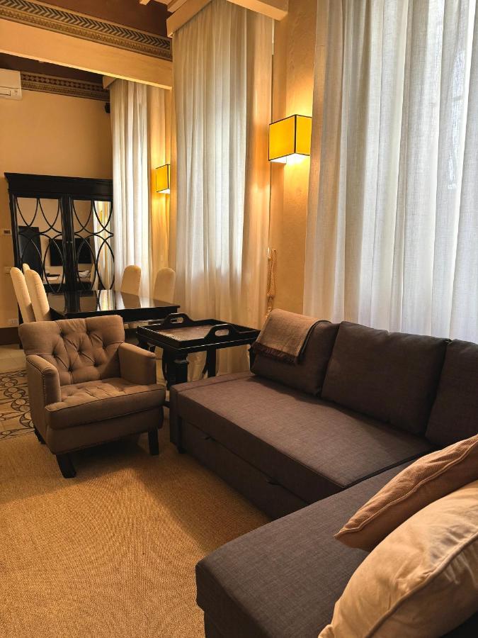 Residenza Del Corso Apartment Arezzo Bagian luar foto