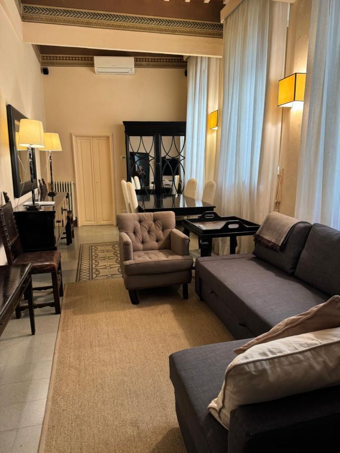 Residenza Del Corso Apartment Arezzo Bagian luar foto